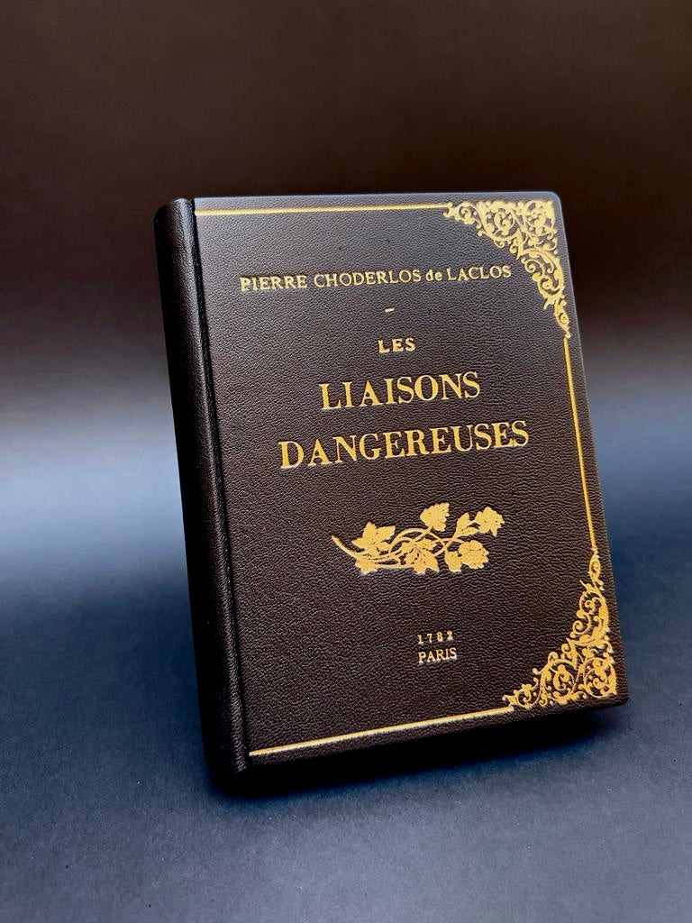 Les Liaisons Dangereuses - leather Book Clutch